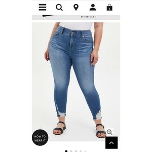 Torrid Bombshell Skinny Jeans - image 1